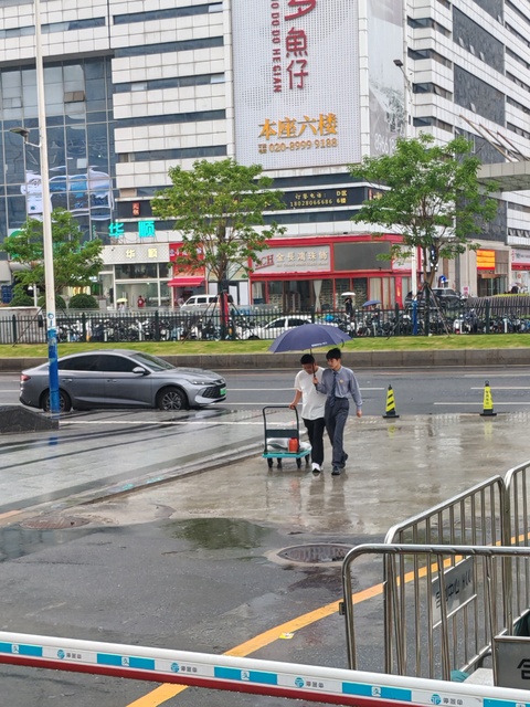 撑伞6.jpg