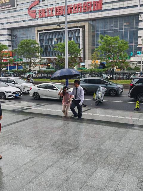 撑伞7.jpg
